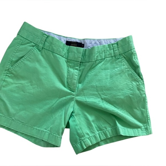 J Crew Chinos Vibrant Green size 8, pockets - Picture 1 of 5